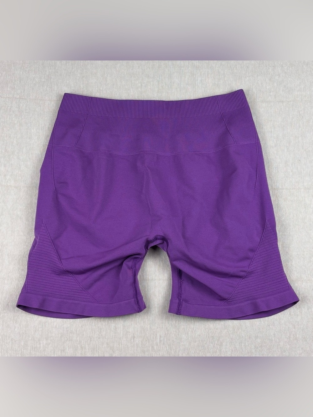Alphalete Seamless Scrunch Biker Shorts Purple High Rise Gym Training Yoga